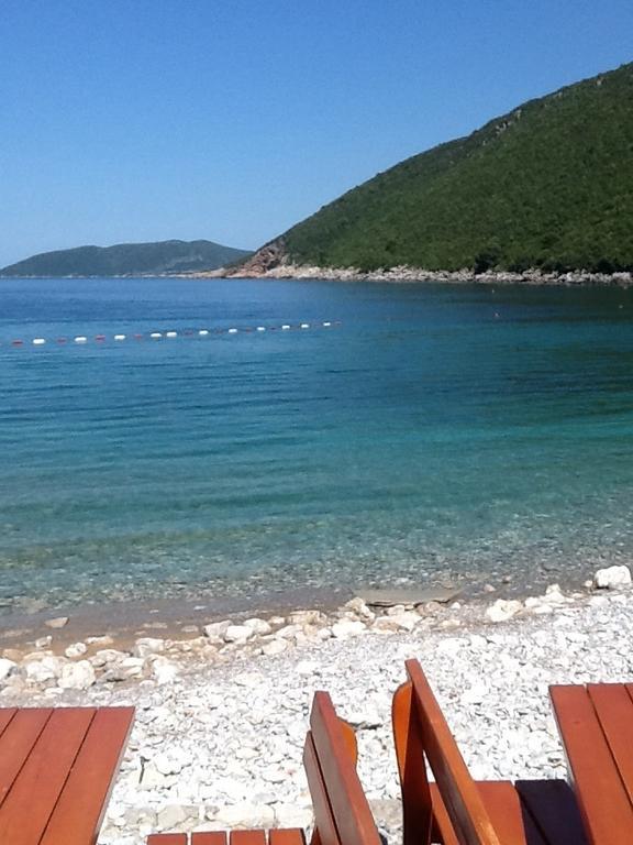 Villa Mirista Luštica Kamer foto