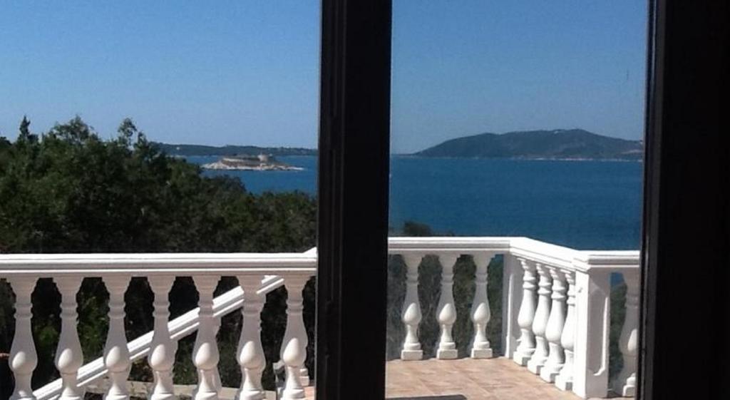 Villa Mirista Luštica Kamer foto